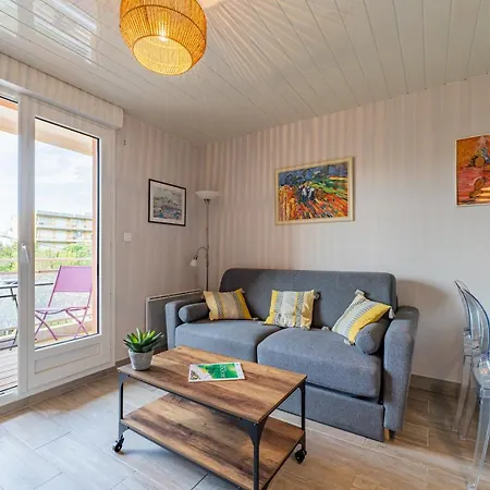 Apartment Le Mesnil - 200m Des Plages *
