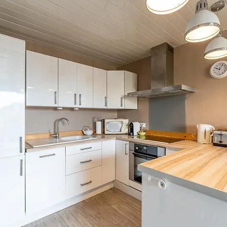 Apartment Le Mesnil - 200m Des Plages